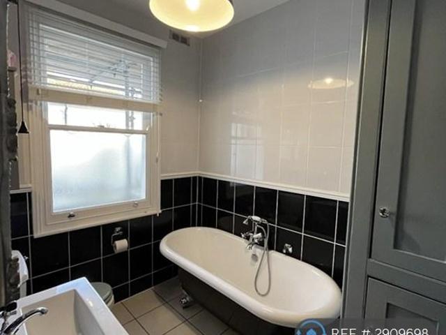 Room for rent in Alton Barnes, Essex