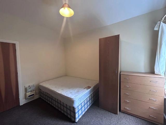 Room for rent in Gravelly Hill, Birmingham
