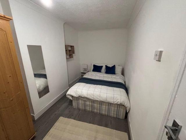 Room for rent in Spring Park, Luton