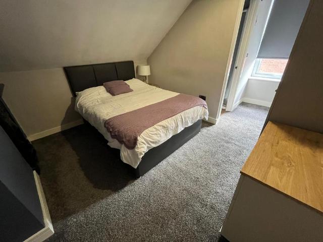 Room for rent in Churwell, West Yorkshire