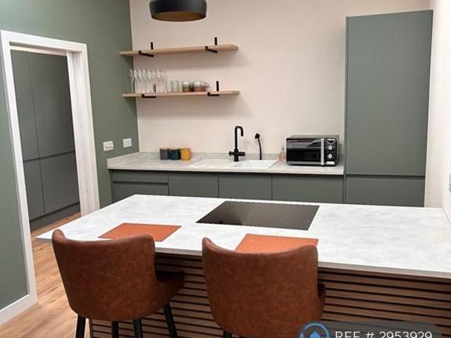 Room for rent in Carnwath, Scotland