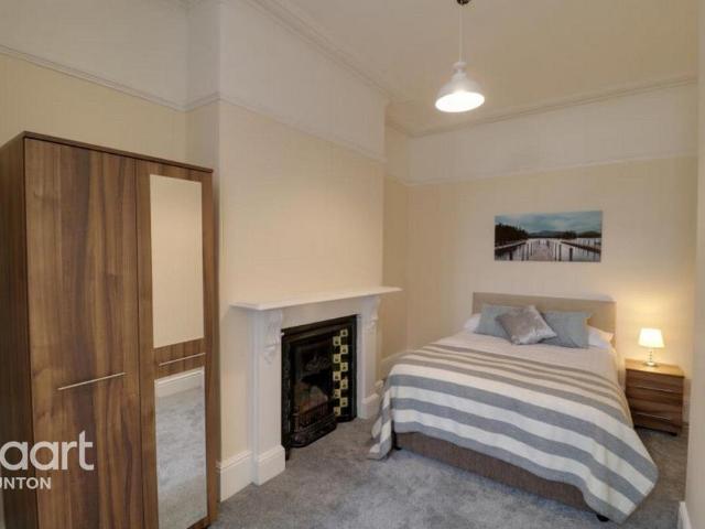 Room for rent in Rumwell, Somerset