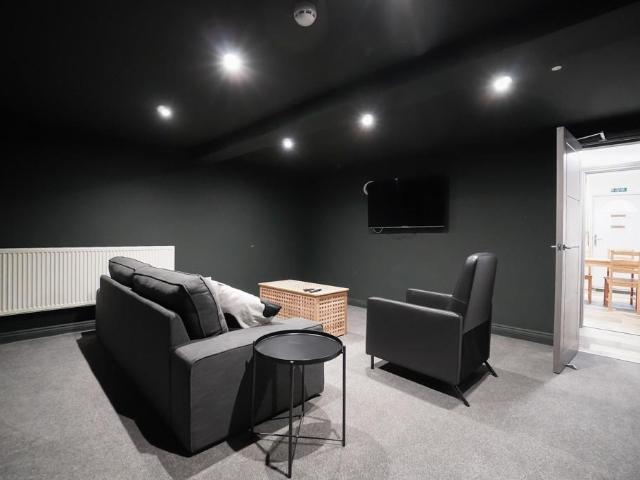 Room for rent in Churwell, West Yorkshire