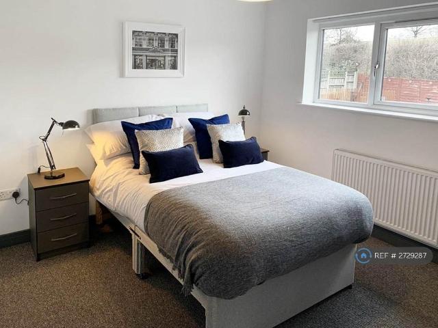 Room for rent in Stoke, Stoke-on-Trent