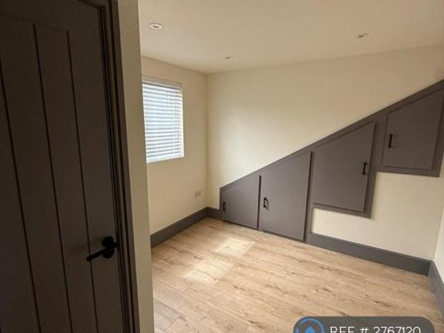 Room for rent in Sudbury, Greater London