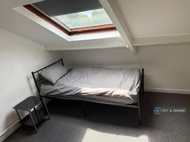 Room for rent in Bridgwater, Somerset
