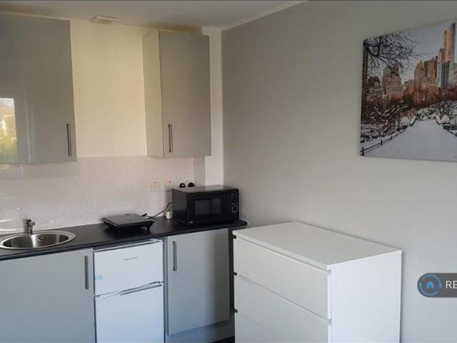 Room for rent in East Gunthorpe, Peterborough