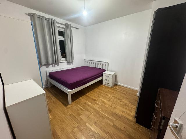 Room for rent in Becontree, Greater London