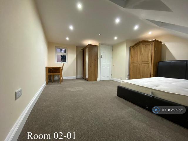 Room for rent in Upton, Greater London