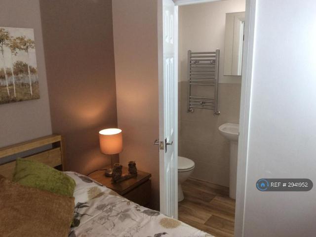 Room for rent in Walcot West, Rodbourne