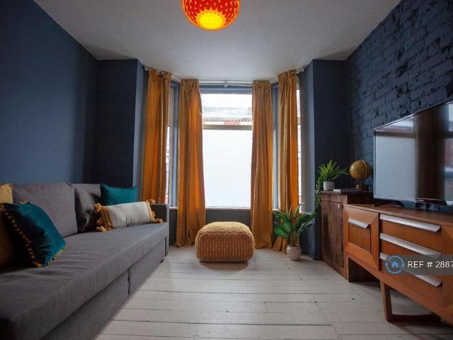 Room for rent in Moss Side, Georgia