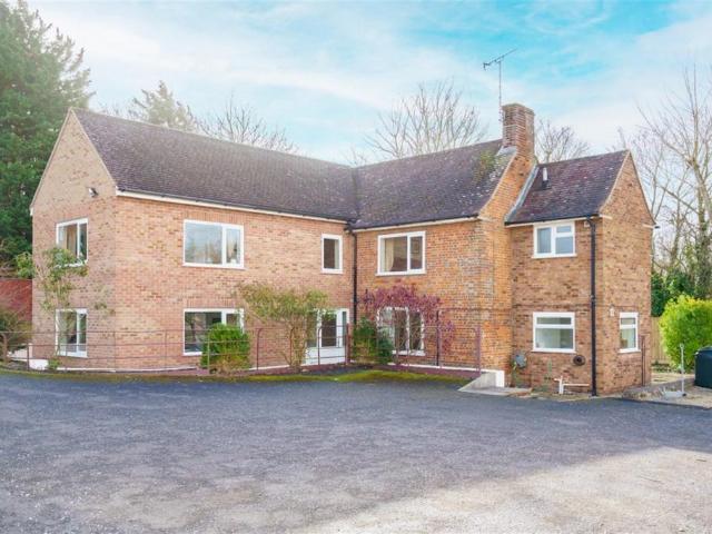Room for rent in Great Milton, Berrick Salome