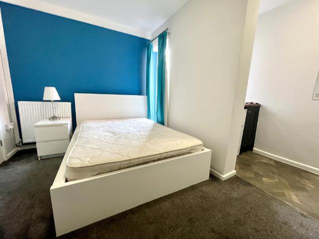 Room for rent in Beaconside, Baswich