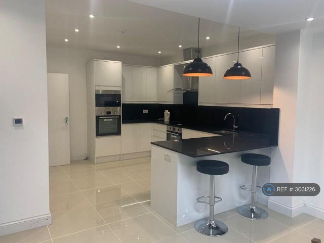 Room for rent in London Borough of Croydon, Greater London