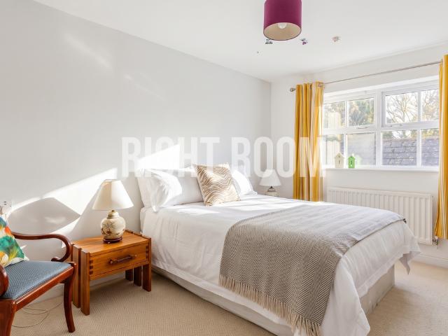 Room for rent in Elmsbrook, Evershot