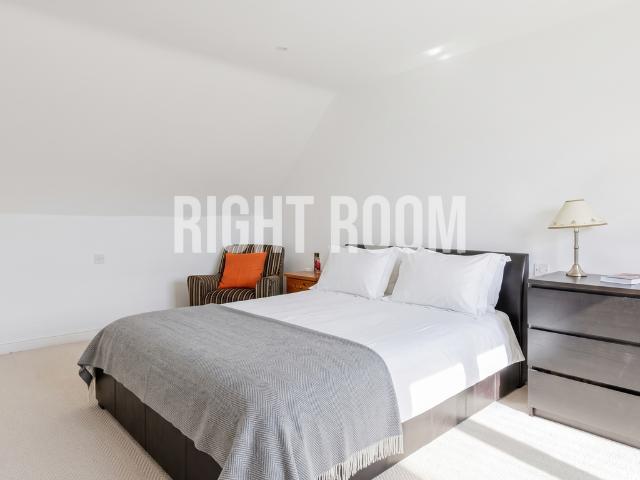 Room for rent in Elmsbrook, Evershot