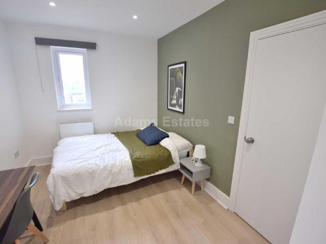 Room for rent in Reading, Isle Of Man