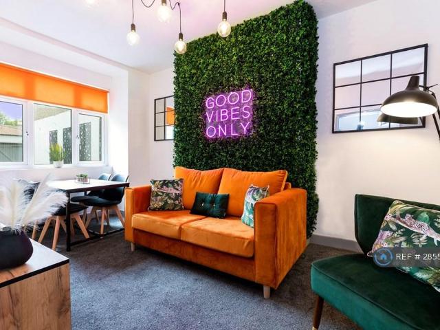 Room for rent in Darlington