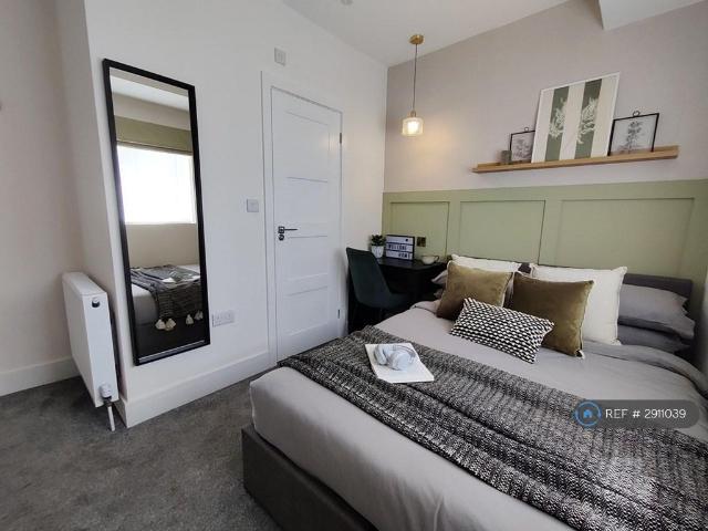 Room for rent in Upper Parkstone, Poole