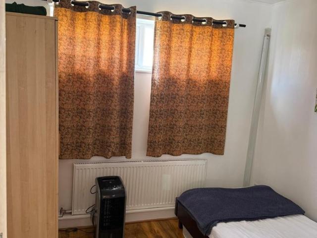Room for rent in Chigwell, Epping