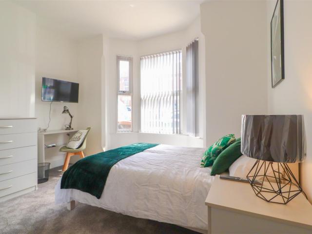 Room for rent in Spon End, West Midlands