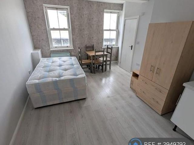 Room for rent in Rodbourne, Swindon