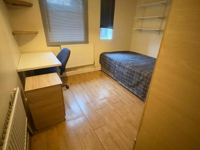 Room for rent in Selly Oak, Isle Of Man