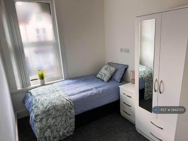 Room for rent in Gravelly Hill, West Midlands