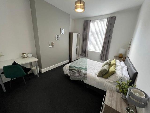Room for rent in Birkenhead, Wirral