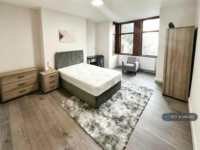 Room for rent in Caldermill, East Midlands