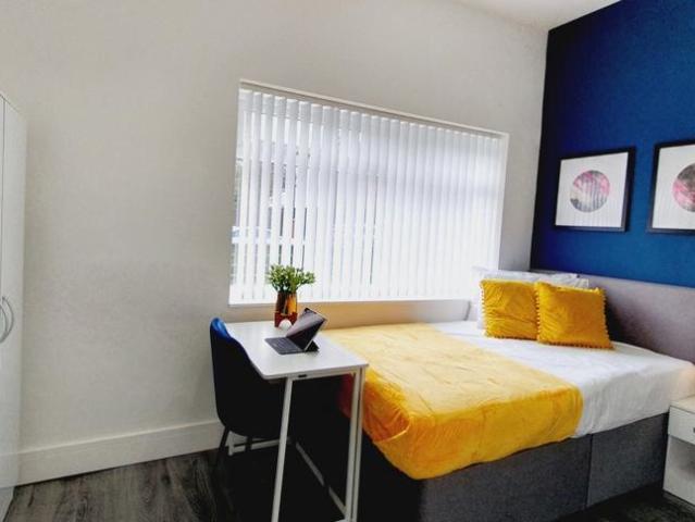 Room for rent in Claughton, Birkenhead