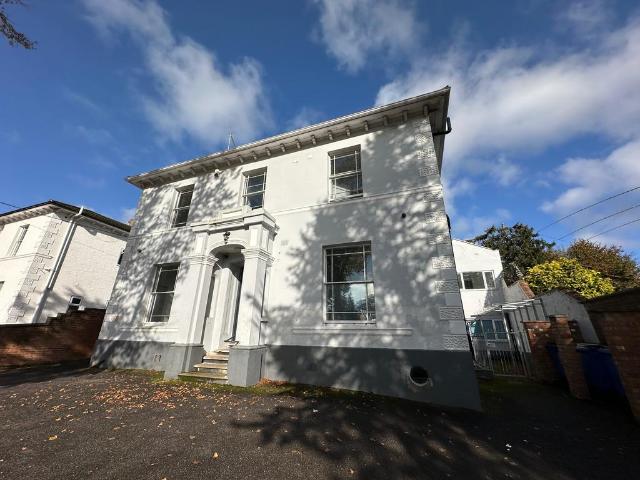Room for rent in Milverton, Green Close