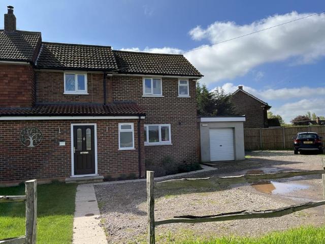 Room for rent in Westborough, Surrey
