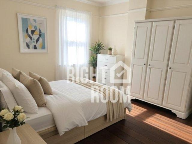 Room for rent in Charminster, Isle Of Man