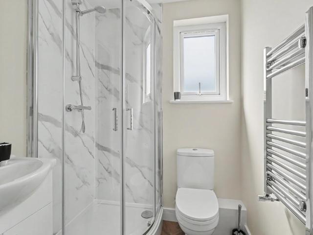 Room for rent in Aylestone Park, Old Wharf