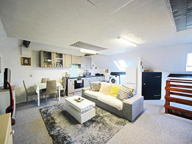 Room for rent in Holdenhurst, Isle Of Man