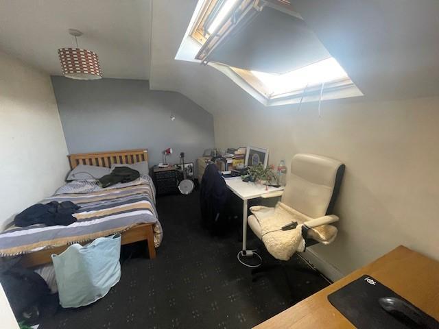 Room for rent in Kensington, Calderstones