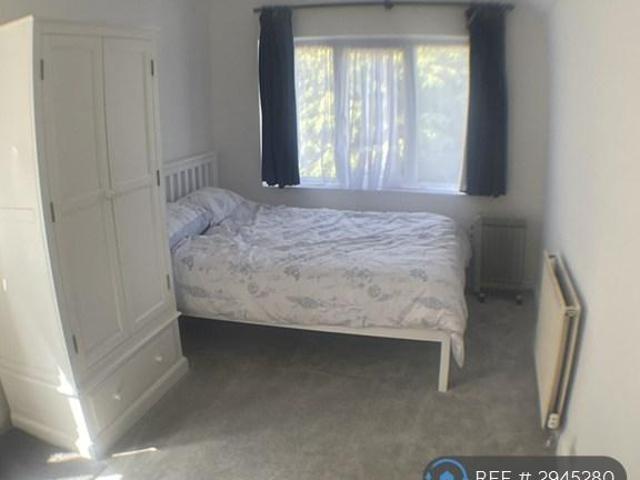 Room for rent in Elstree and Borehamwood, Borehamwood