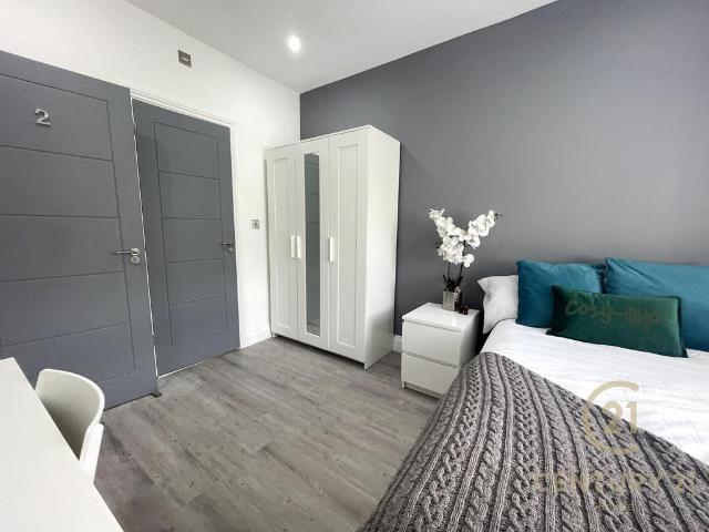 Room for rent in Berrylands, Greater London