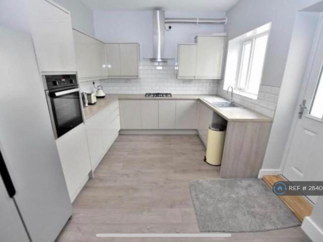 Room for rent in Park Village, West Midlands