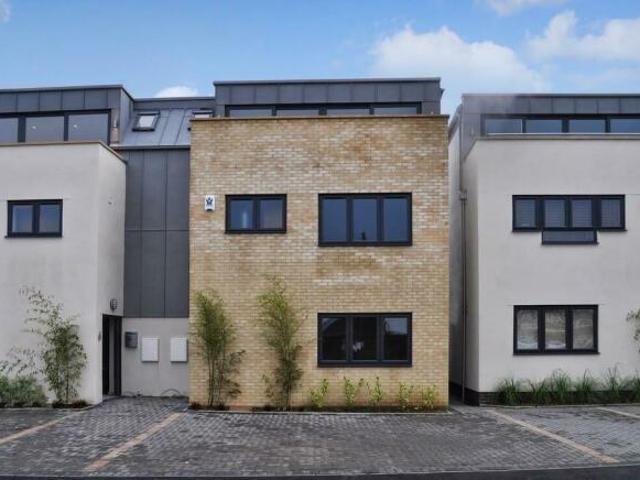 Room for rent in Evershot, Oxfordshire