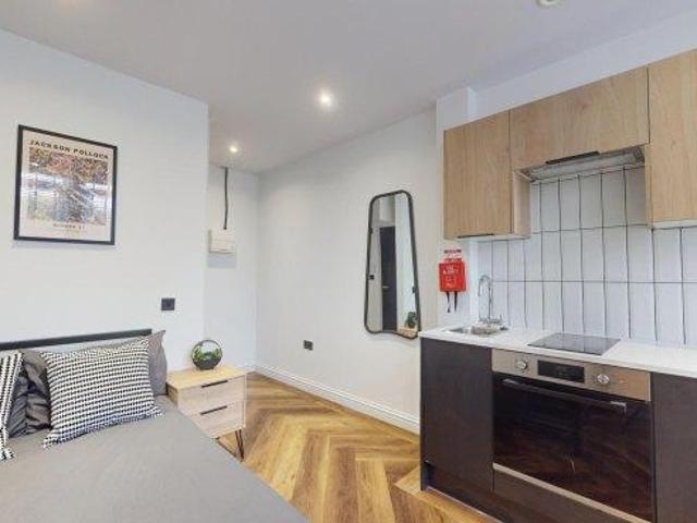 Room for rent in Georgia, Greater Manchester