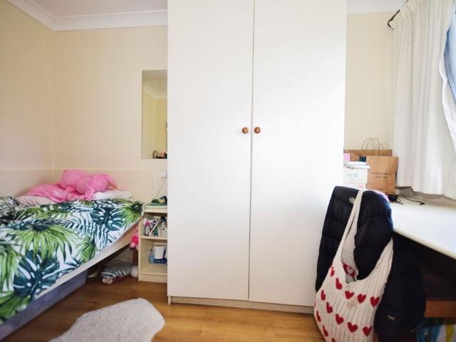 Room for rent in Chichester, Littlecote