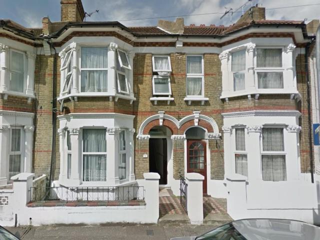 Room for rent in Southend City Centre Neighbourhood, Alton Barnes
