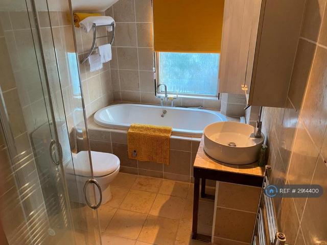 Room for rent in Elmfield, Leicestershire