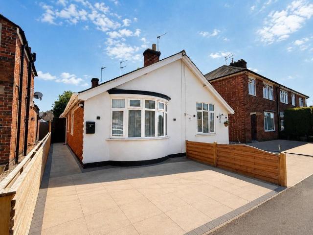 Room for rent in Little Hill, Oadby and Wigston