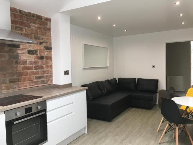 Room for rent in Ladywood, West Midlands