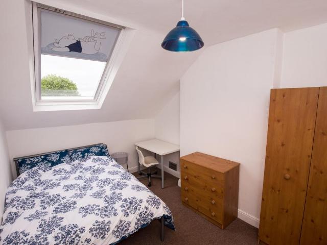 Room for rent in Attenborough, East Midlands