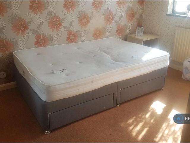 Room for rent in Greater London