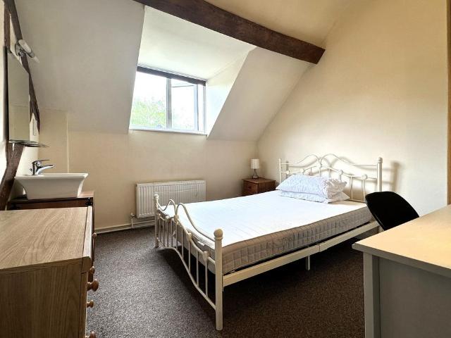 Room for rent in Newent, Bromsberrow Heath